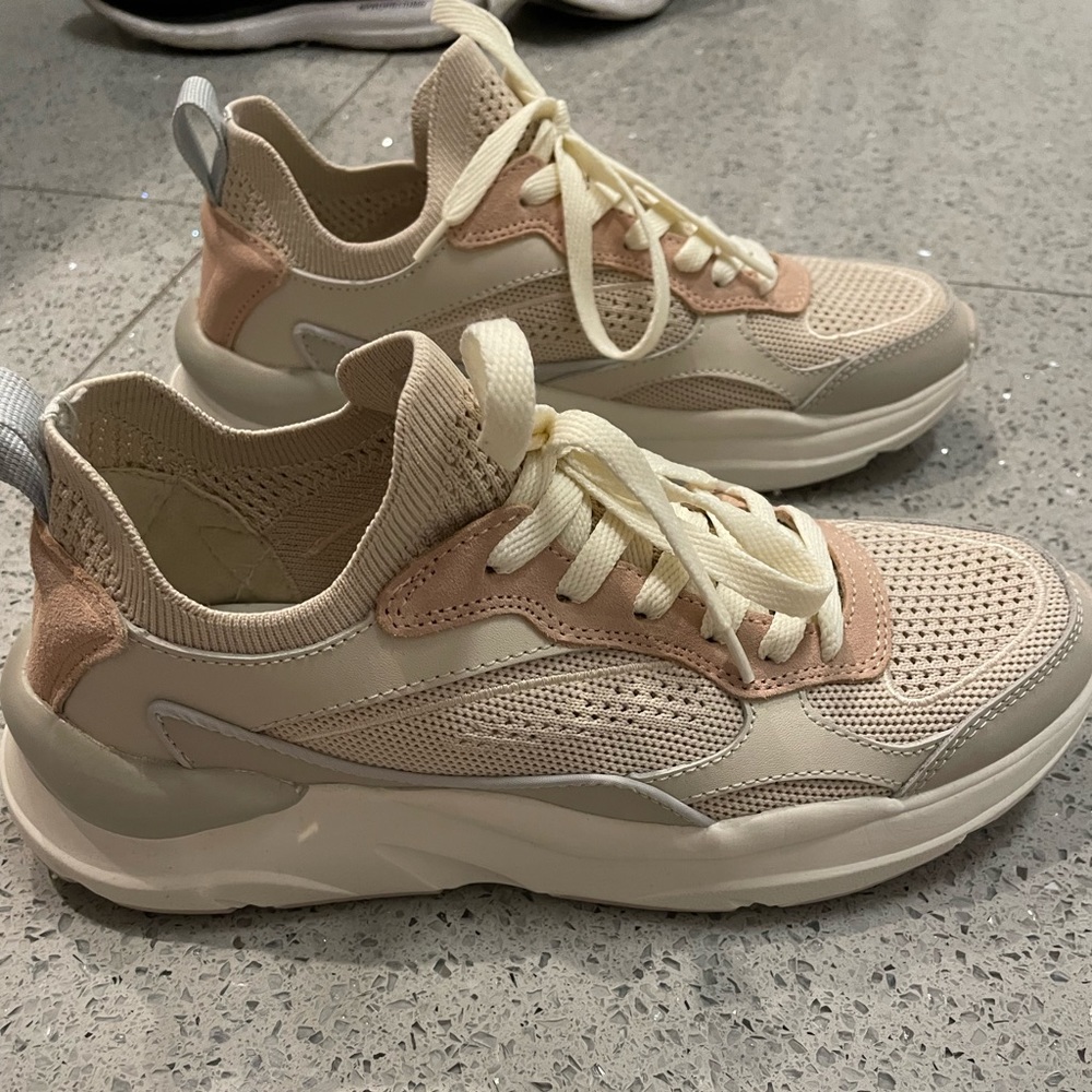 Zara Running Shoes Size 7.5